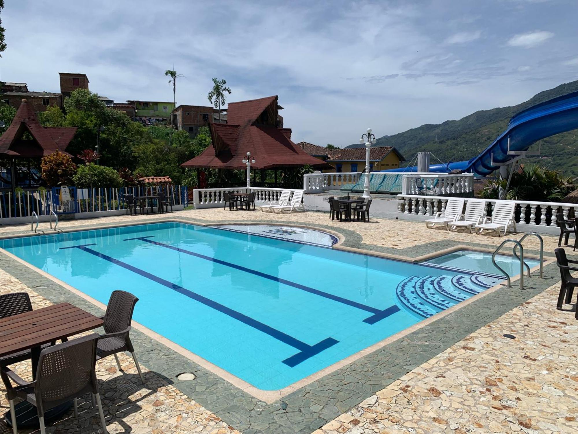 Hotel Aguatur Cocorná Eksteriør bilde